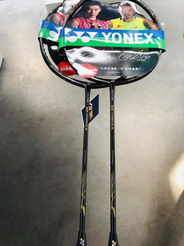 黑金vtzf2 黑金二姐夫 尤尼克斯yonex 羽毛球拍  voltric 威力系列