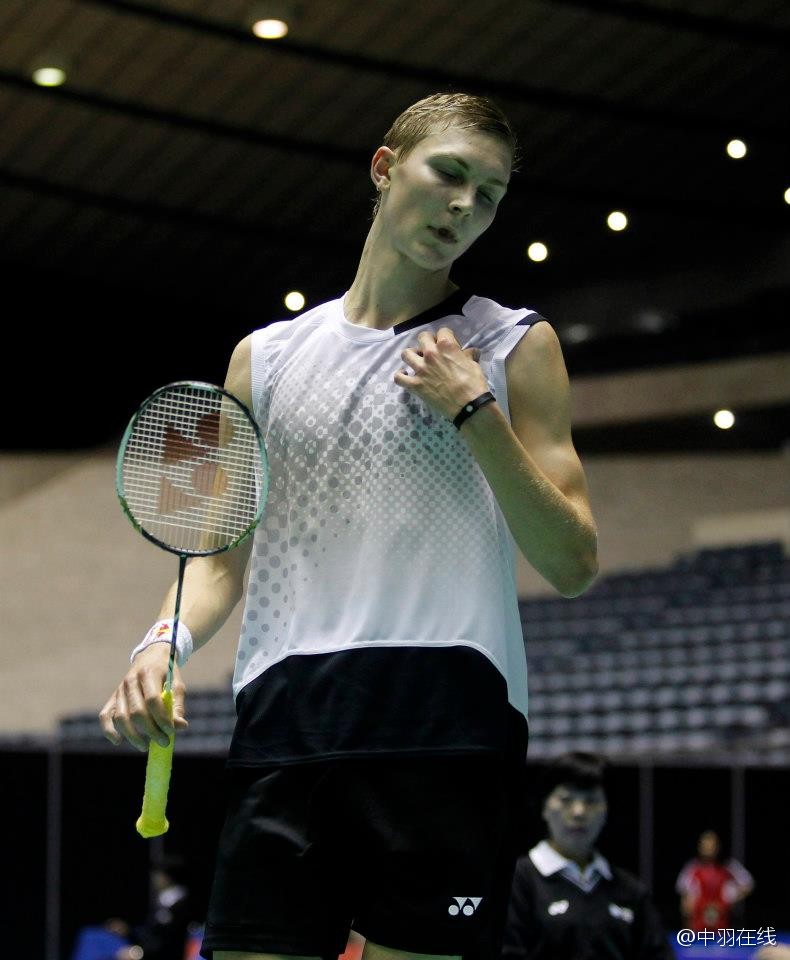 安赛龙 viktor axelsen 中羽在线